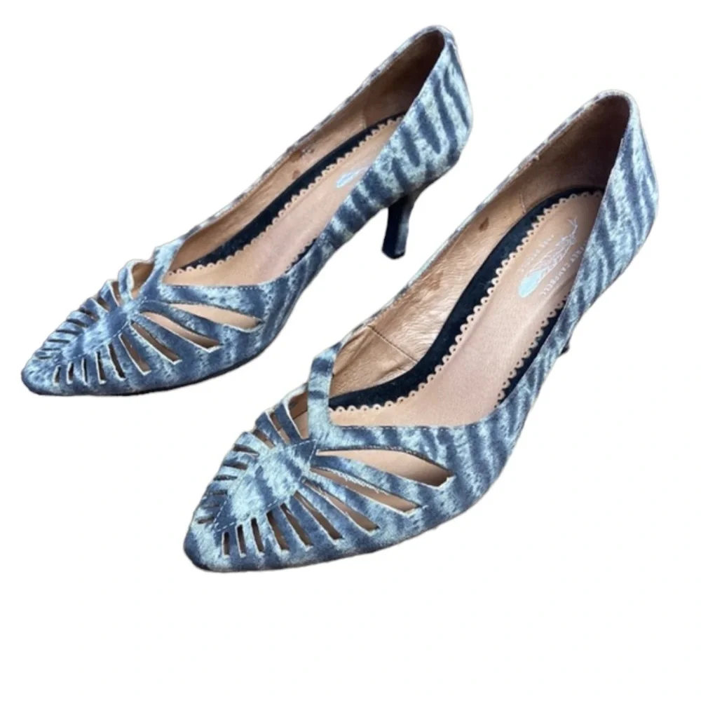 Jeffrey Campbell for Free People animal  print cutout heels Size 9